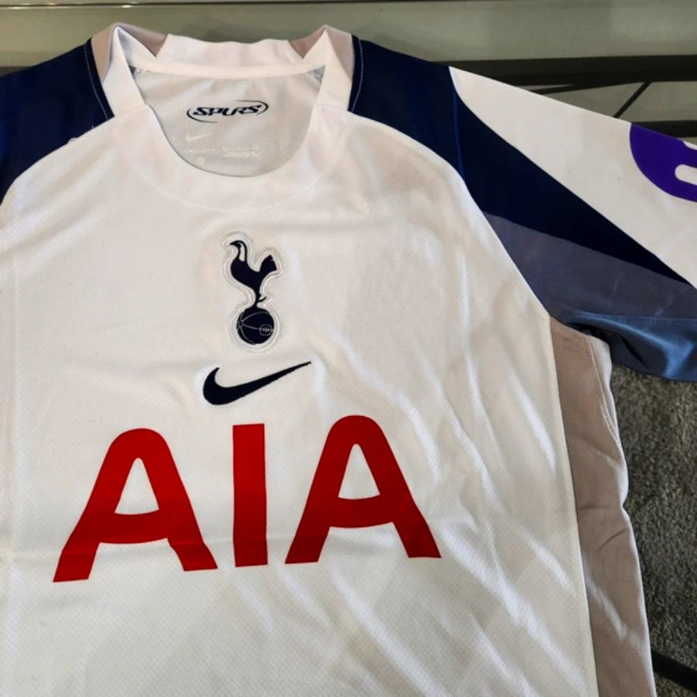 Tottenham Jersey - White and Gray.